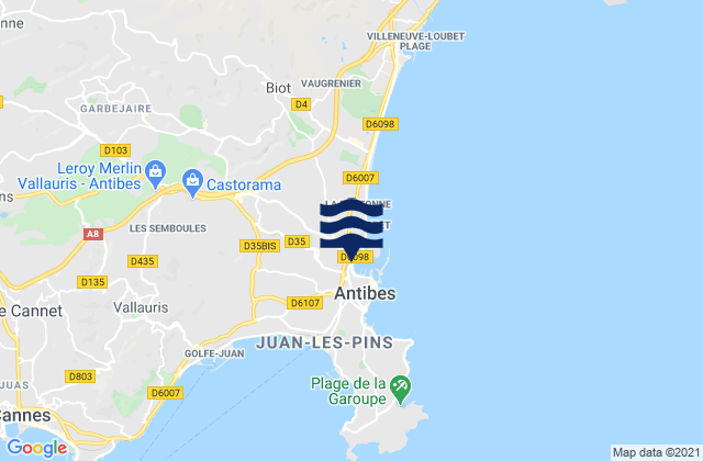 Antibes, France潮水