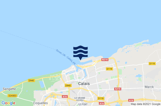 Phare de Calais, France潮水